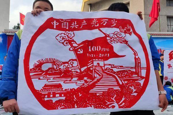 于细节中品真情 “代表通道”讲述浙江多维度发展故事