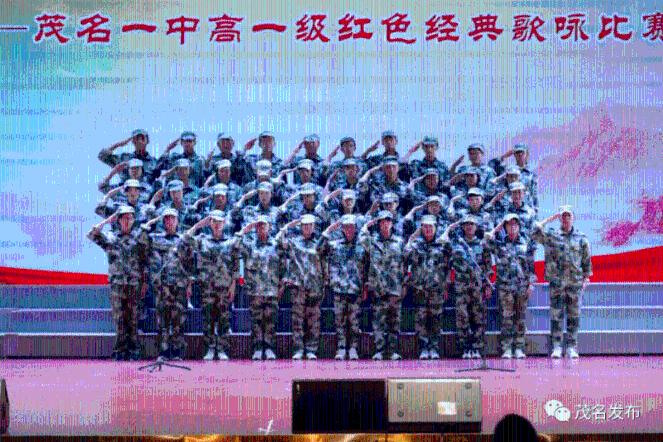 曾有人在古玩市场“捡漏”，买了一袋“破书”，2013年价值2990万