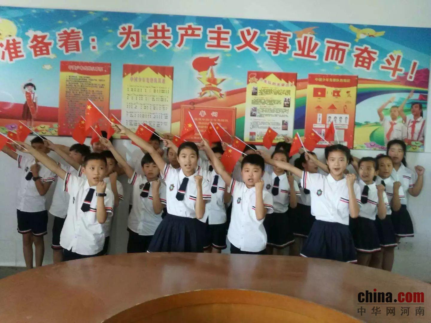 李立群直播批评《繁花》：王家卫经验不足